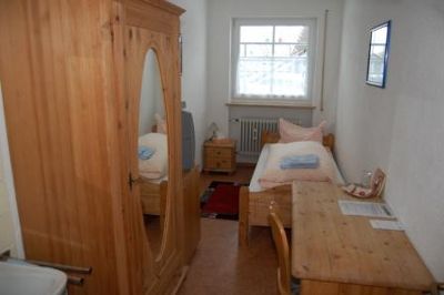 Sportgastst�tte & Fremdenzimmer Oberhaunstadt